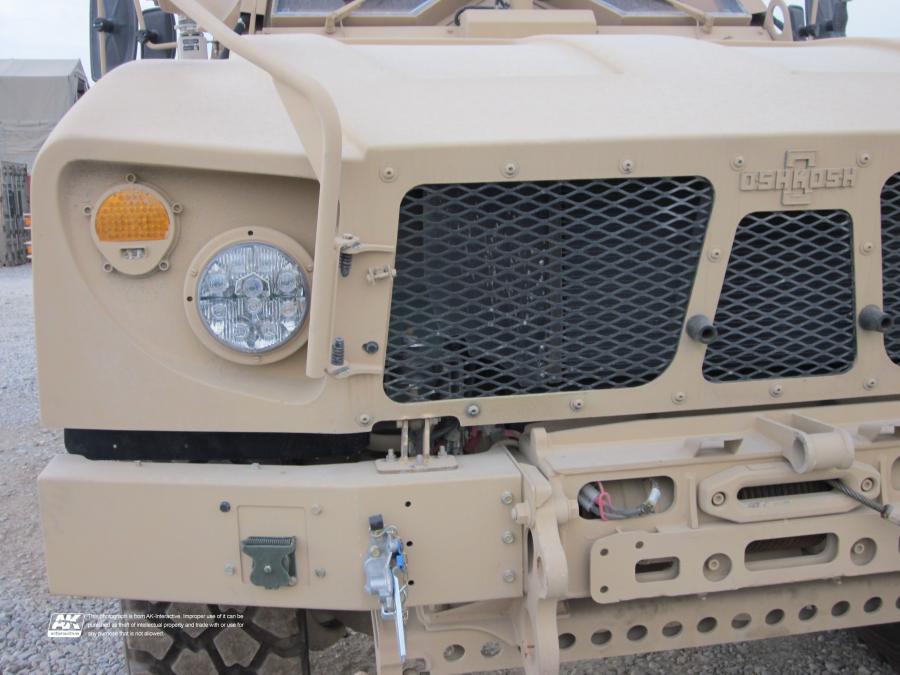Детали экстерьера Oshkosh M-ATV 2009 года  (фото 196 из 676)